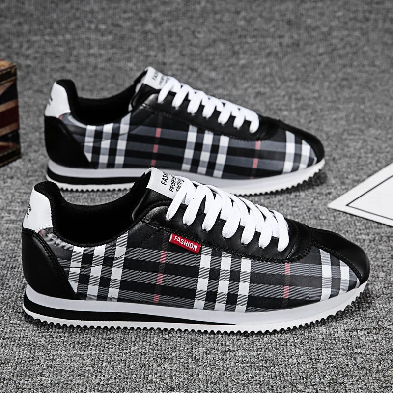 Avenue Check Sneaker