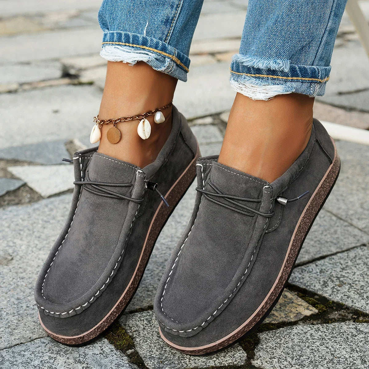 The Ellery Moc