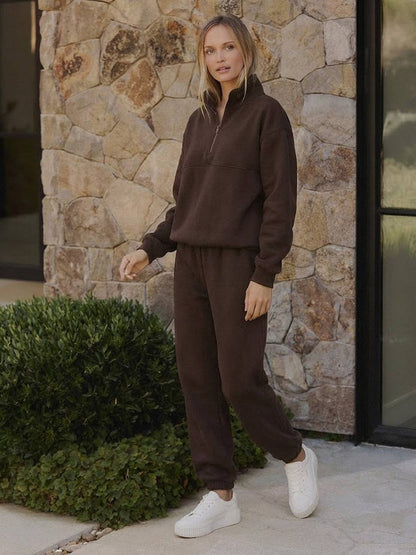 Athleisure at its Finest: Cotton-Blended Two-Piece Tracksuit